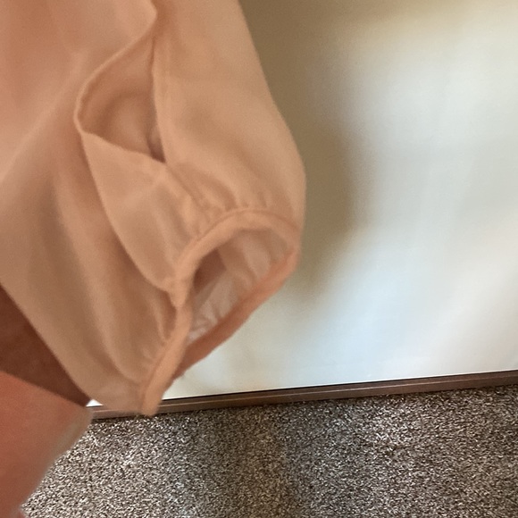 ❤️Cute Pink Blouse - Picture 5 of 7